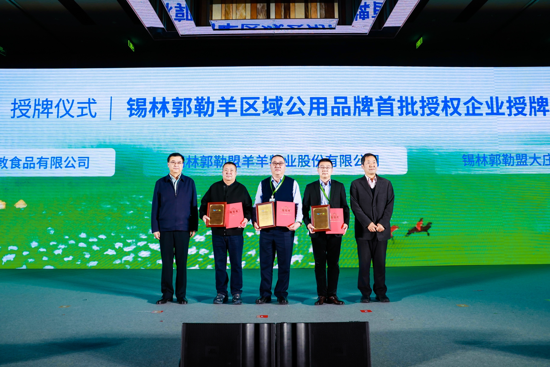 vbox10009_7H1A1028_173942.jpg