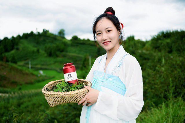 UB1XK79Z.jpg UB1XK79Z.jpg